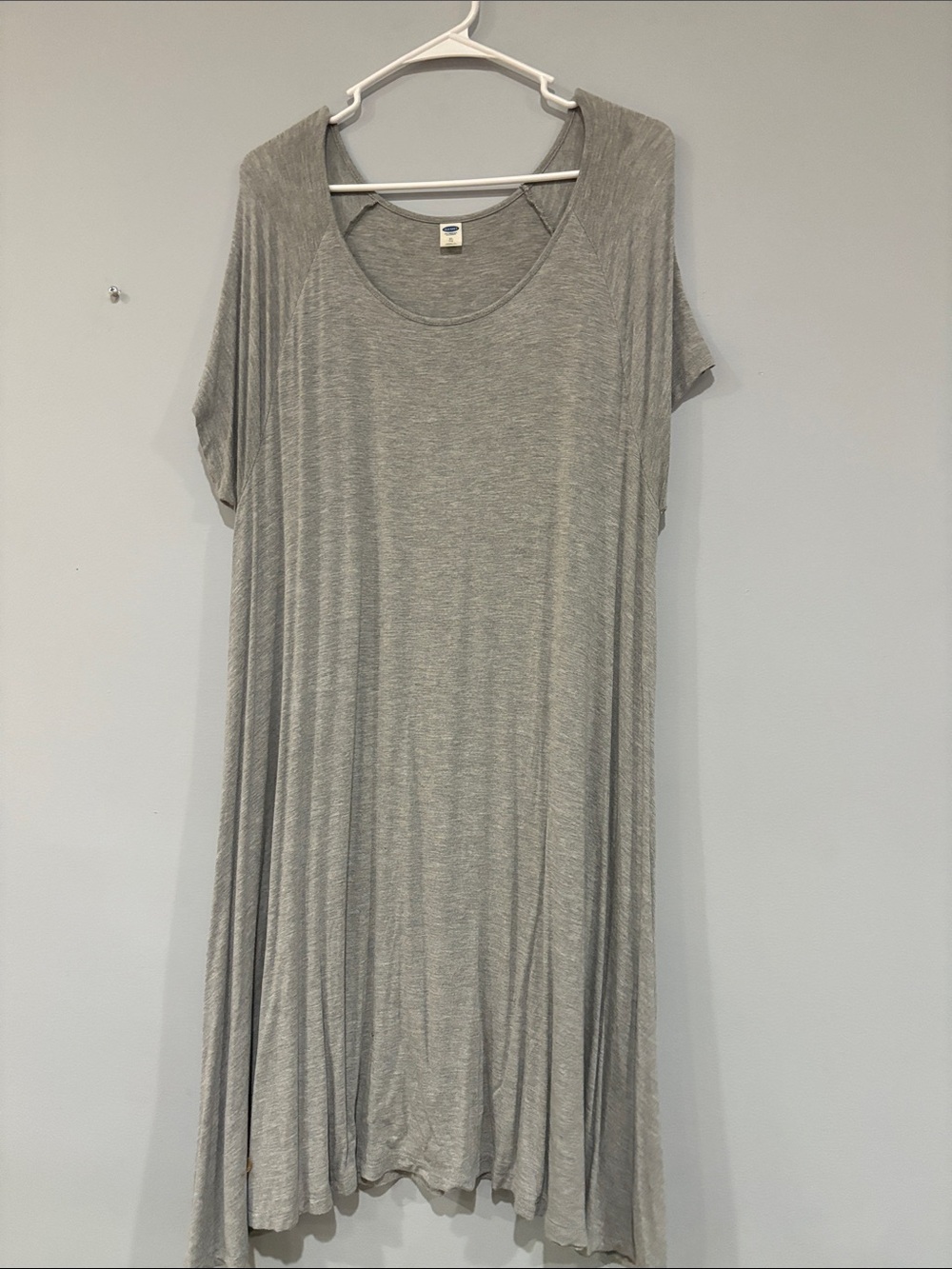 Old Navy Gray Scoop Neck T-Shirt